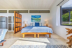 Iron/ironing board, WiFi, bed sheets - Villa Olas - Ocean View Rainforest Villa W. Pool & Yoga (Puntarenas Province)