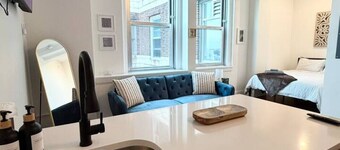 Luxury Studio Near Yale | Gym, W/D & Fast WiFi