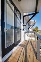 Casa, várias camas, vista para a cidade (The Surfside Modern) | Detalhe da fachada