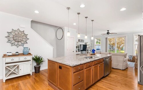 Bright Family Beach Retreat minutes from Bethany Beach