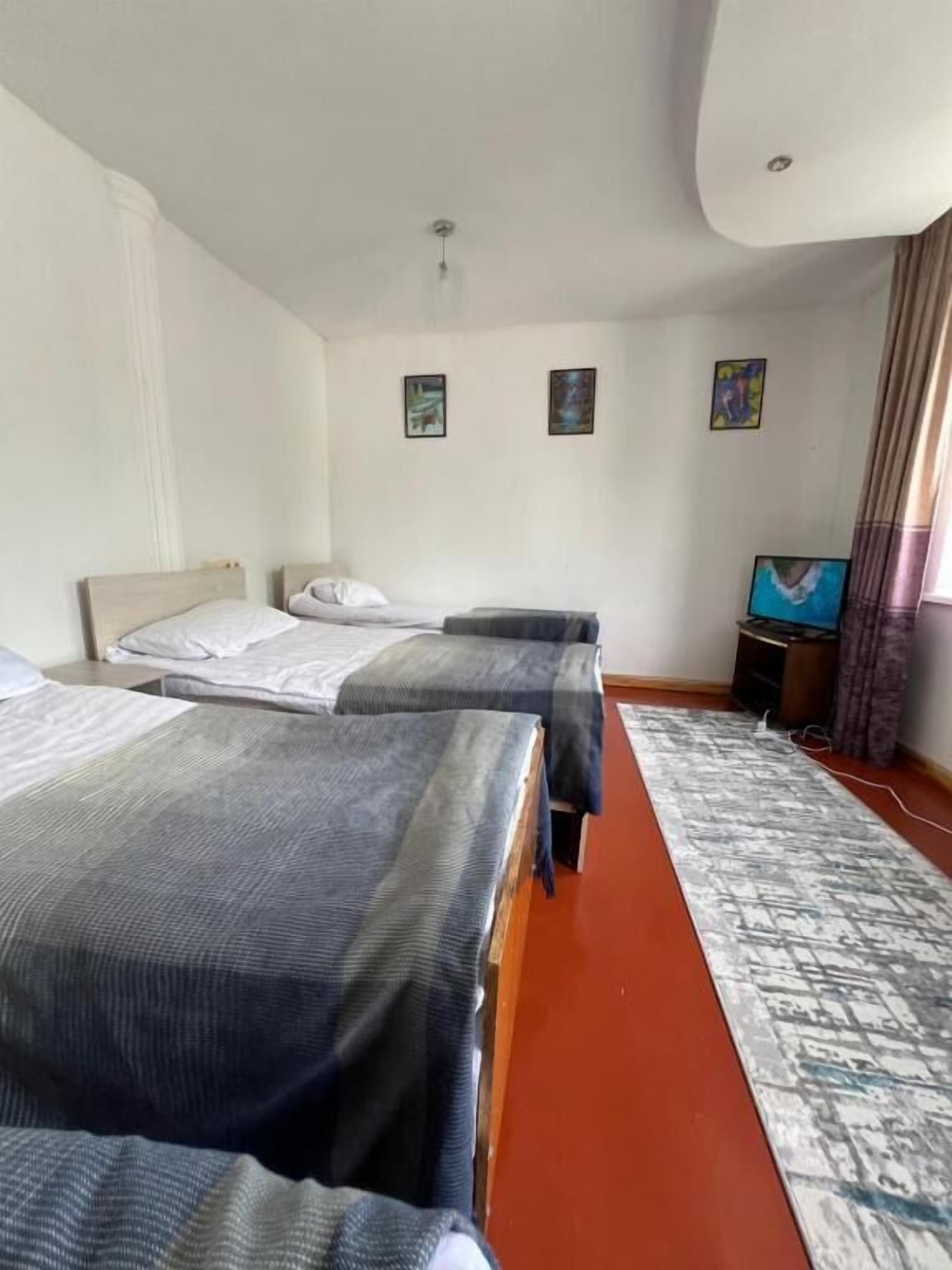 Vierbettzimmer, Blick auf den Innenhof | Kostenloses WLAN