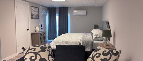 1 bedroom, iron/ironing board, free WiFi, bed sheets