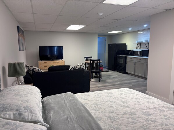 1 bedroom, iron/ironing board, free WiFi, bed sheets