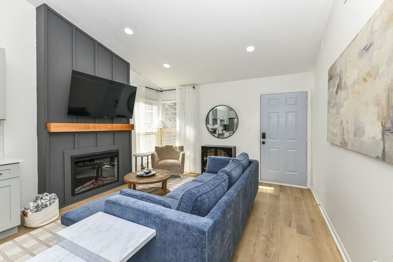 TV, fireplace, table tennis