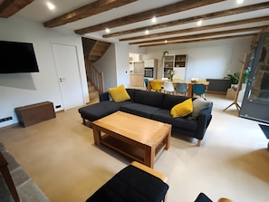 Fernseher, Kamin