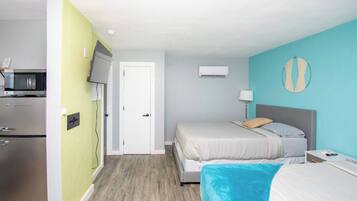 In-room safe, iron/ironing board, WiFi, bed sheets
