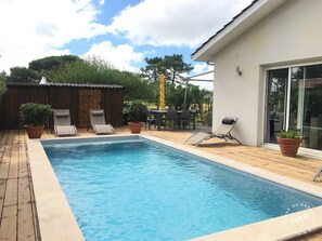 Pool - Vrbo Property (Gujan-Mestras)
