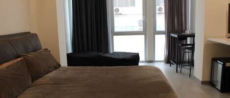 Phòng 4 dành cho gia đình | Minibar, trang bị nội thất với thiết kế riêng biệt