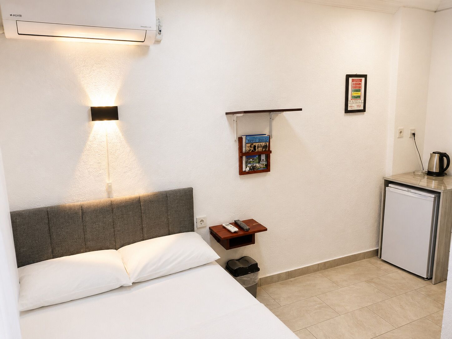 Standard Double Room | Desk, laptop workspace, free WiFi