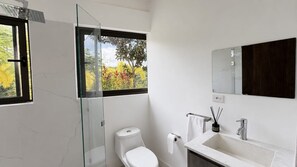 Bathroom - Lovely 2-bedroom house with AC in Playa Hermosa (Playa Hermosa)