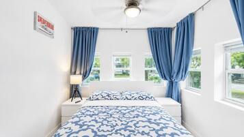 Iron/ironing board, travel cot, WiFi, bed sheets