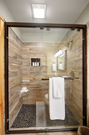 Bathroom - Cloud Nine 2.0 Cabin Private 2 bed 2 bath 2 Living, Hot Tub, Outdoor Fireplace (Broken Bow)