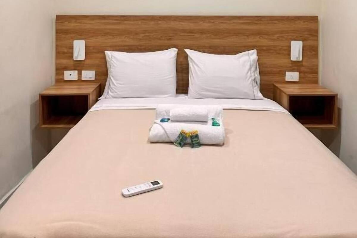 Double Room | Desk, laptop workspace, free WiFi