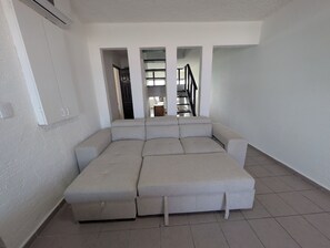 Living area - Beautiful apartment on the beach, ideal for large families 1407 (Cancún)