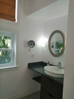 Bathroom - Master Suite in excellent Plantation (Plantation)