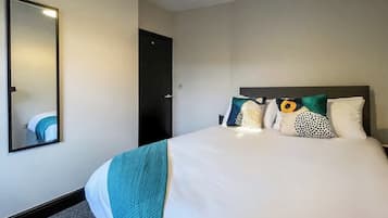 3 bedrooms, iron/ironing board, travel cot, WiFi