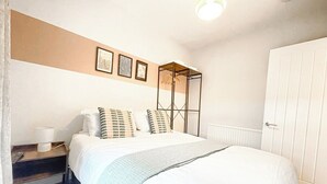 3 bedrooms, iron/ironing board, travel crib, WiFi