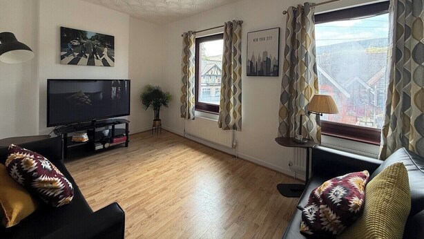 Oklassificerad bild, 1 av 13, knapp