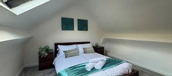 The Old Butchers Maisonette - Valleys Base | Sleeps 4
