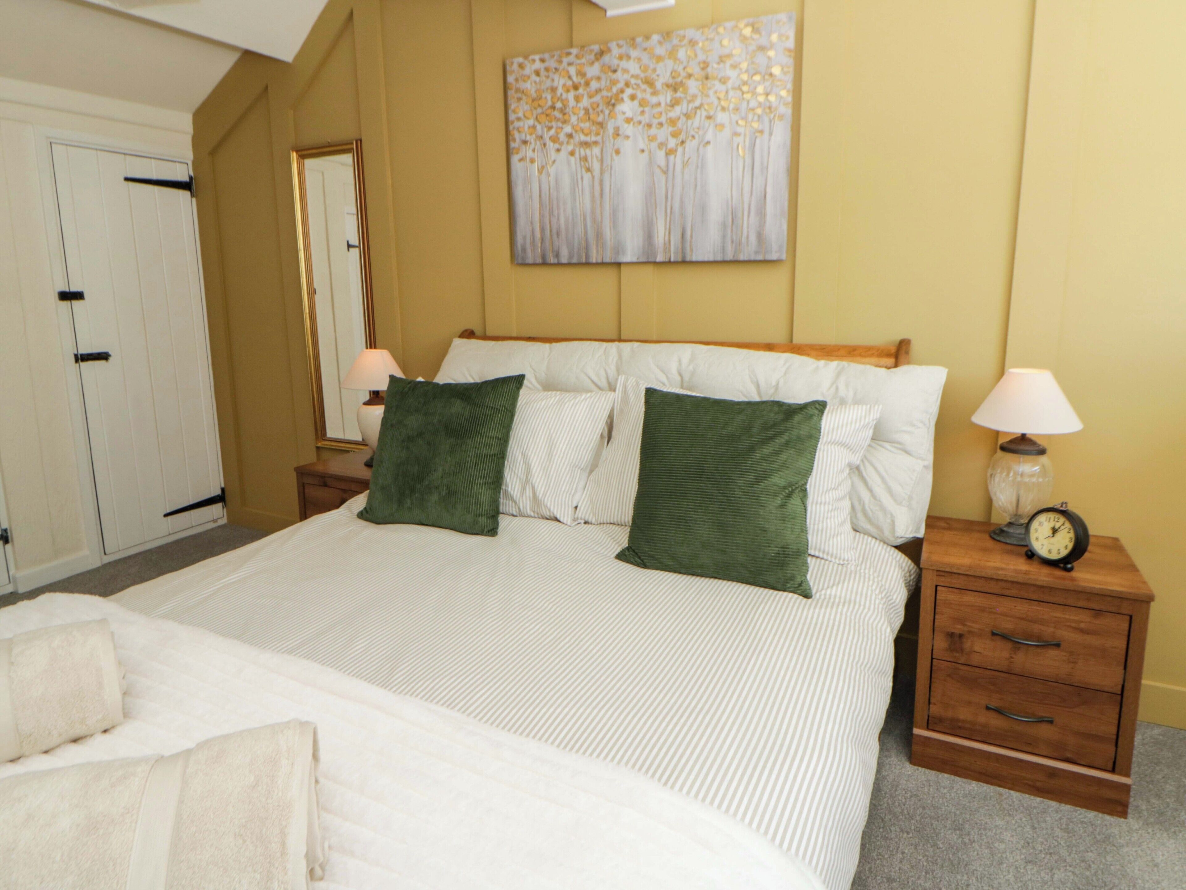 3 bedrooms, free WiFi, individually decorated, individually furnished