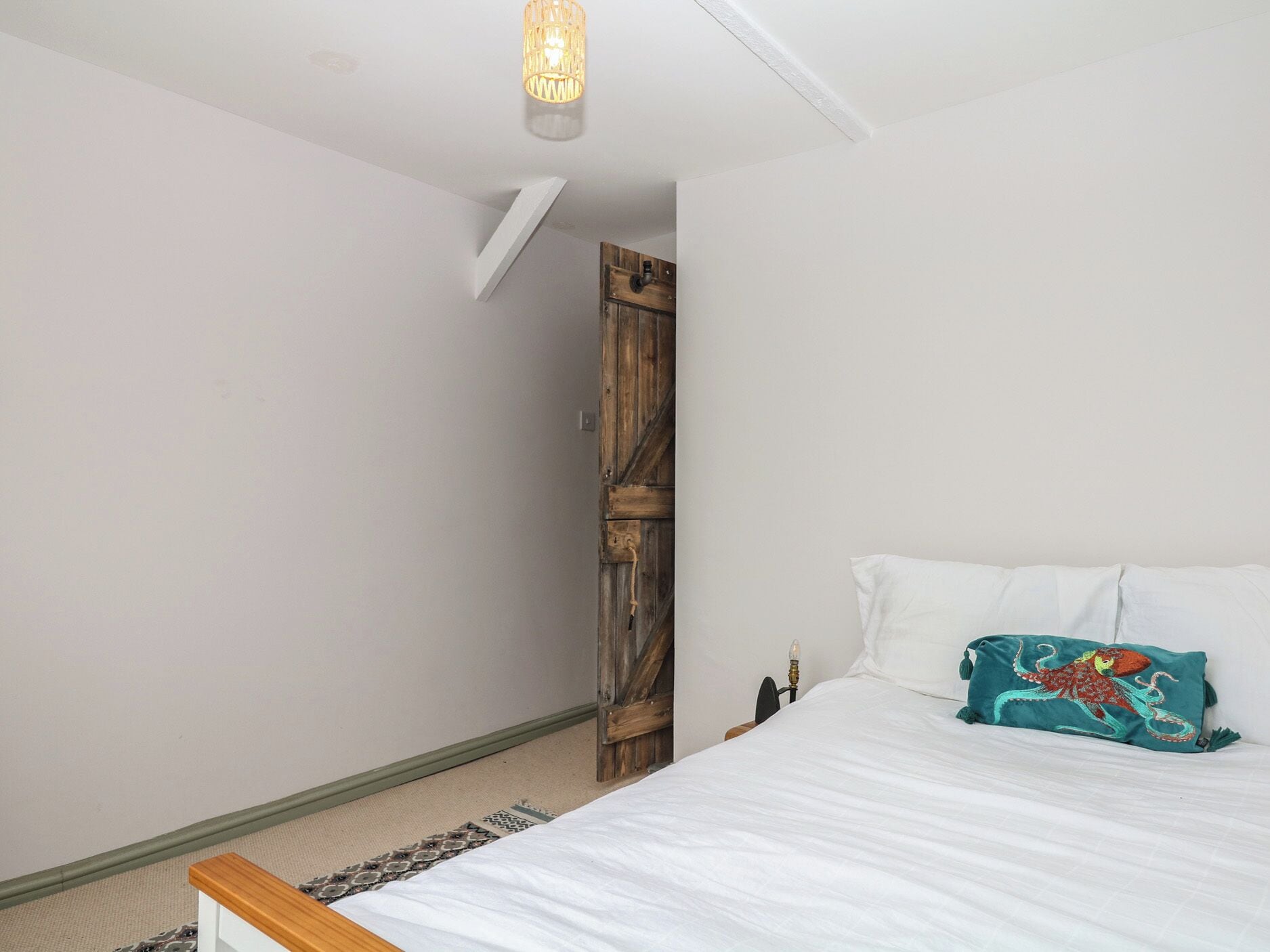 2 bedrooms, free WiFi, individually decorated, individually furnished