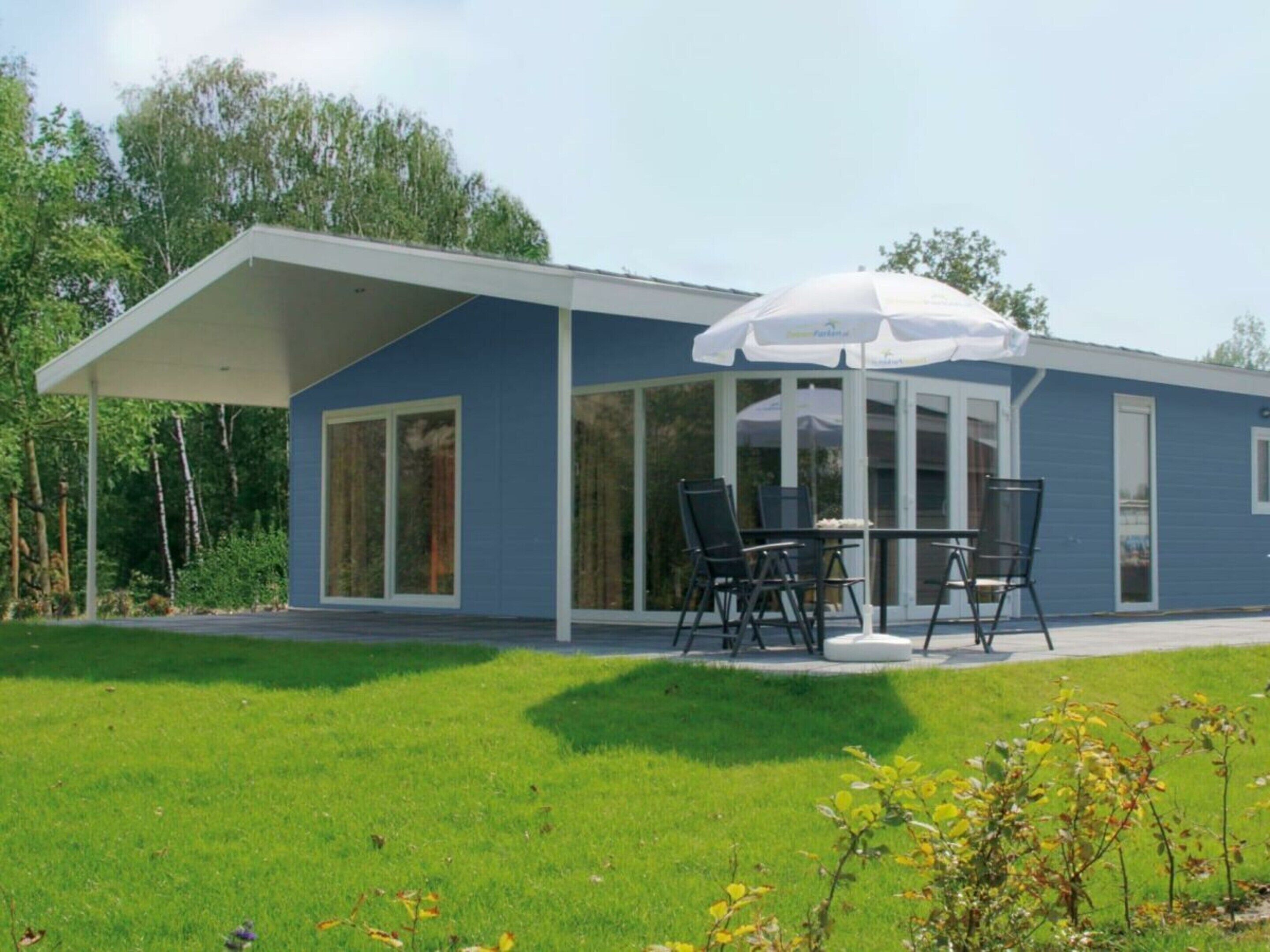 House | Outdoor dining