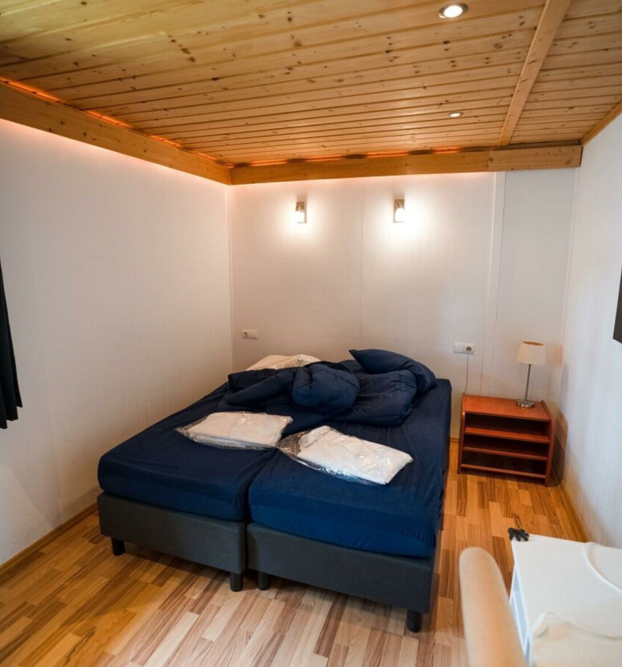 House | 3 bedrooms, individually furnished