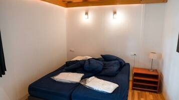 House | 3 bedrooms, individually furnished