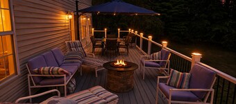 Lake Anna Waterfront Family & Pet Friendly Retreat! With 5+ BRs 4 BAs.