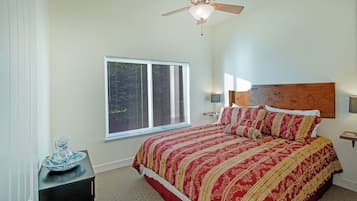 Starfish Ocean View | Iron/ironing board, WiFi (free)
