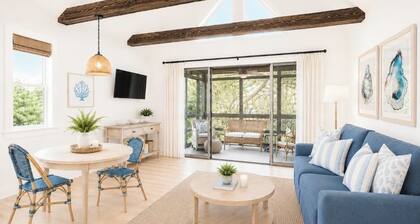 The Merry Mariner of Kiawah Island-100 feet to the beach-sleeps 4 comfortably