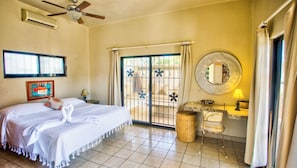 4 bedrooms, in-room safe, travel cot, Internet - Beautiful Home with a Panoramic Ocean View Overlooking the Surf at Playa Zicatela. (Brisas de Zicatela)