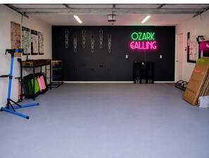 Fitness facility - Ozark Calling -- Ride-In Ride-Out MTB Basecamp, Premium Location (Bella Vista)