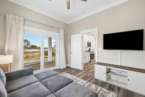 Living area - Newly Listed Gulf View Home with Community Pool (Port St. joe)