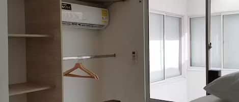 3 habitaciones, tabla de planchar con plancha y wifi