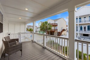 Property grounds - SPF65 by Brunswick Vacation Rentals - 2nd Row Beach Home, Walk to Beach & Town (Ocean Isle Beach)