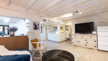House | 2 bedrooms, Internet