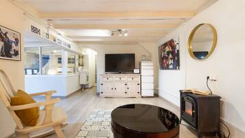 House | 2 bedrooms, Internet