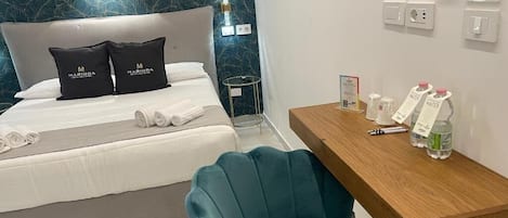 Deluxe Double Room, Courtyard View | In-room safe, blackout drapes, soundproofing