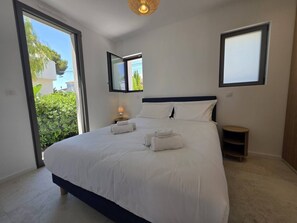 Free WiFi, bed sheets - Elegant new villa just steps from the beach - Air conditioning (Hyères)