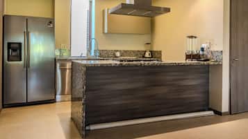 Apartamento luxo, vista para a praia | Cozinha privada