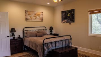7 bedrooms, iron/ironing board, free WiFi, bed sheets
