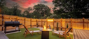 Private Hot Tub Retreat | King Bed | Outdoor Oasis