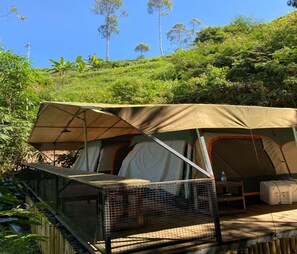 Tent, River View | Teres/patio