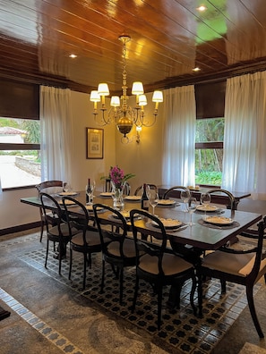 Dining - Villa Casa Blanca (Teresópolis)