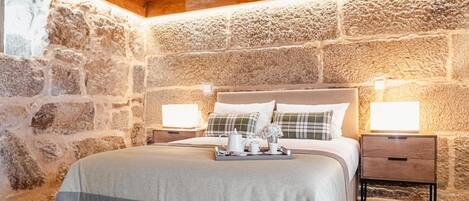 1 habitación, tabla de planchar con plancha, wifi y ropa de cama
