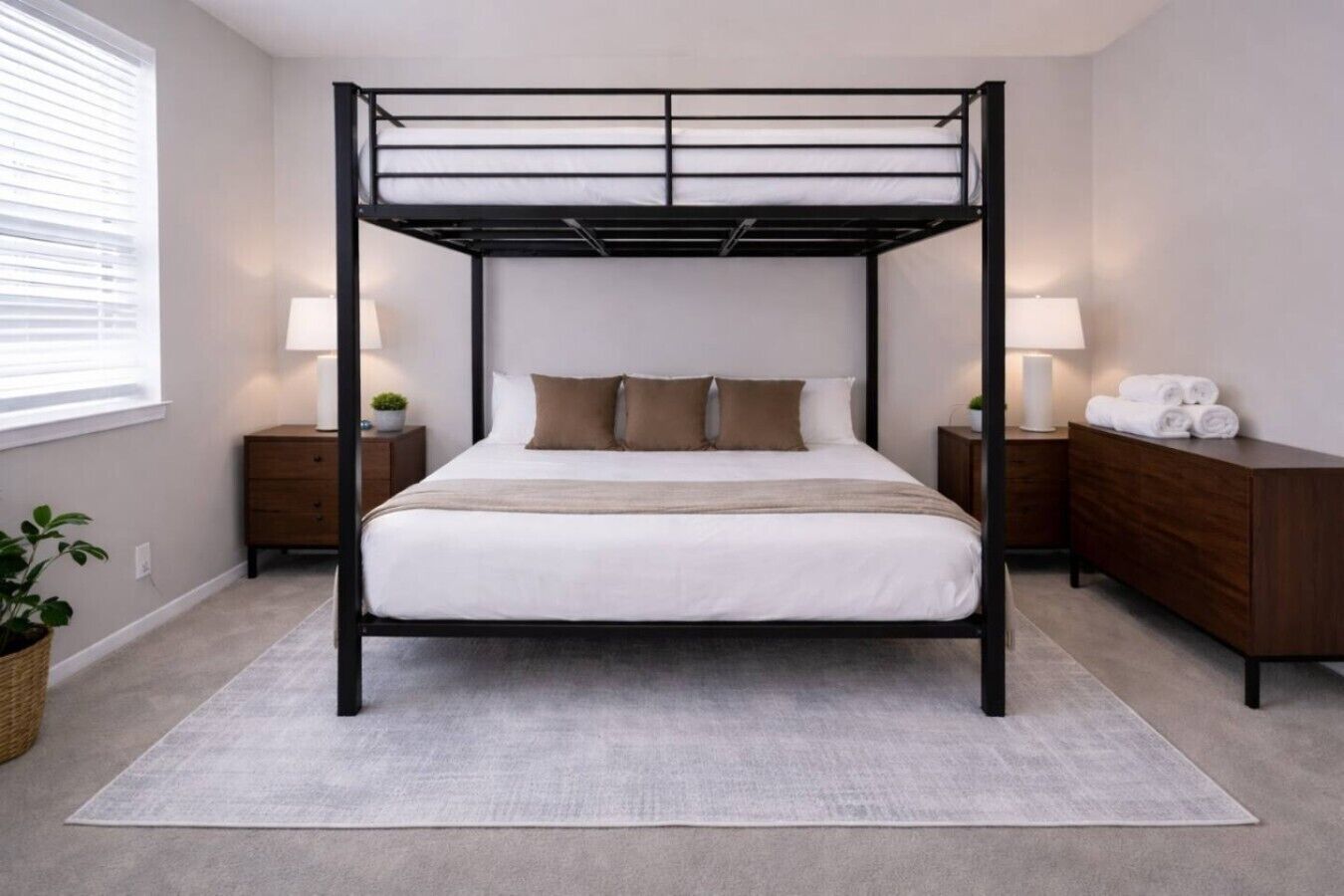 Desk, iron/ironing board, WiFi, bed sheets