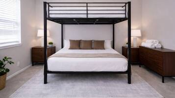 Desk, iron/ironing board, WiFi, bed sheets