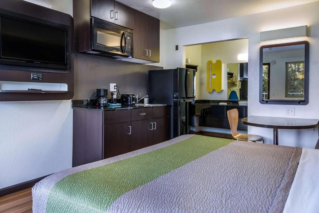 Bedroom. Interior and views may vary based on location and availability.