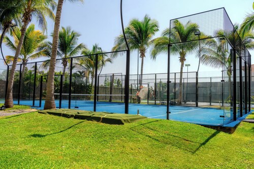 Luxury Family Resort & Beach Club 